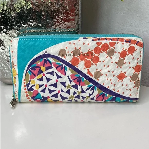 Trina Turk Zip Around Continental Vegan Wallet Colorful Geometric Turquoise - Picture 1 of 10